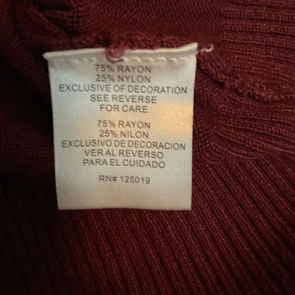 Joseph A Sweater Pullover Turtleneck Maroon Windsor Wine Faux Button Cuff Large - Picture 4 of 8